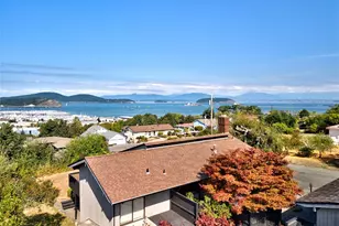 516 39th St, Anacortes, WA 98221 - Photo 1