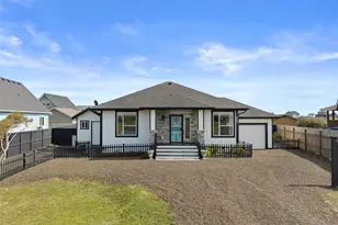 423 S Spinnaker Street SW, Ocean Shores, WA 98569 - Photo 1