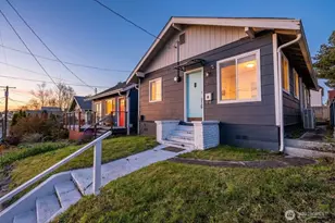 916 Pleasant Ave, Bremerton, WA 98337 - Photo 1