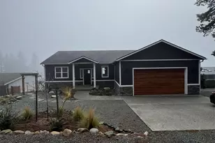 3220 Geatview Pl, Oak Harbor, WA 98277 - Photo 1