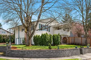 4930 189th St SW, Lynnwood, WA 98036 - Photo 1