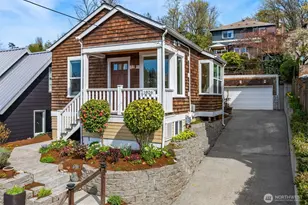 1826 31st Ave, Seattle, WA 98122 - Photo 1