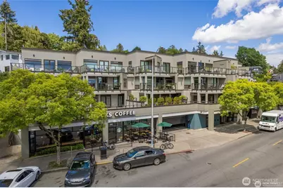 121 Lakeside Avenue #304, Seattle, WA 98122 - Photo 1