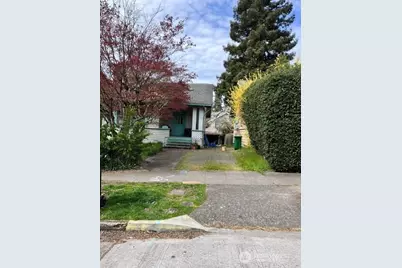 3839 Ashworth Avenue N, Seattle, WA 98103 - Photo 1