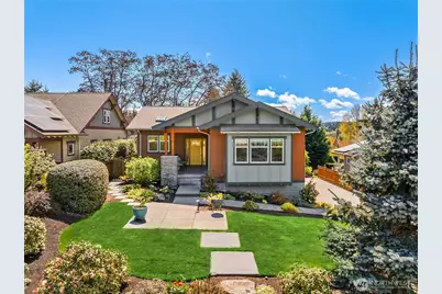 633 Pierce Court NW, Bainbridge Island, WA 98110 - Photo 1