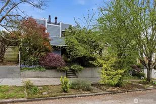 906 N 76th St, Seattle, WA 98103 - Photo 1