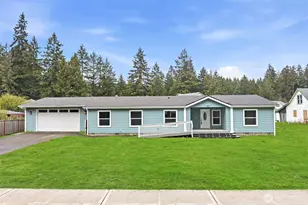 521 Military Rd E, Tacoma, WA 98445 - Photo 1