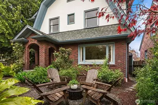 6058 34th Ave NE, Seattle, WA 98115 - Photo 1