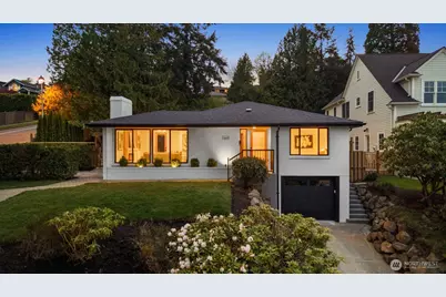 7005 58th Avenue NE, Seattle, WA 98115 - Photo 1