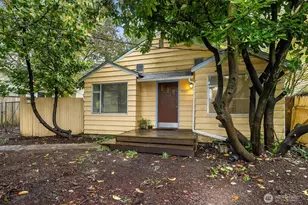 15527 Wallingford Ave N, Shoreline, WA 98133 - Photo 1
