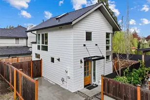 10055 8th Ave NW, Seattle, WA 98177 - Photo 1