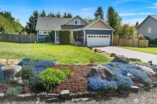 10510 Crescent Valley Dr NW, Gig Harbor, WA 98332 - Photo 1