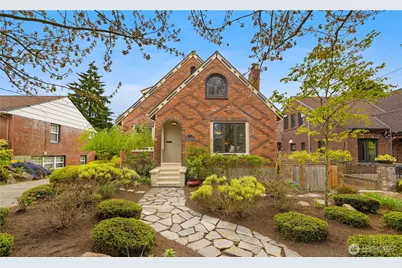 1536 Thorndyke Avenue W, Seattle, WA 98199 - Photo 1