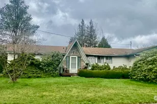 2633 Cascade Ave, Enumclaw, WA 98022 - Photo 1