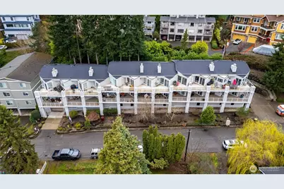 11639 91st Lane NE #3, Kirkland, WA 98034 - Photo 1