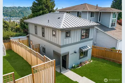 2114 B 26th Avenue W, Seattle, WA 98199 - Photo 1