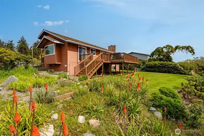 980 Moonraker Drive, Freeland, WA 98249 - Photo 1