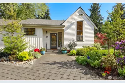 2327 NE 127th Street #B, Seattle, WA 98125 - Photo 1