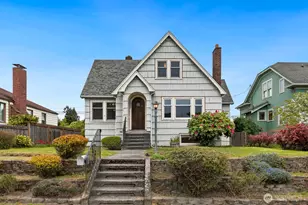 4052 44th Ave SW, Seattle, WA 98116 - Photo 1