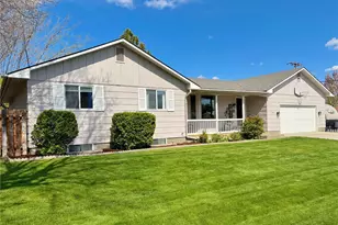 621 W Division Ave, Ephrata, WA 98823 - Photo 1
