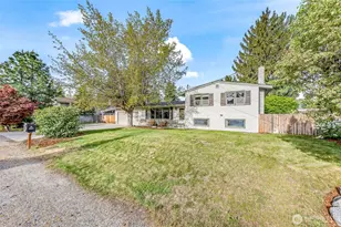 1540 N Astor Ct, East Wenatchee, WA 98802 - Photo 1