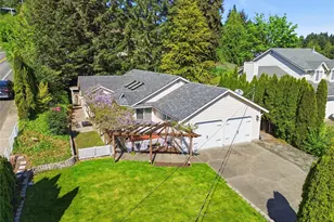 207 N 6th Ave SW, Tumwater, WA 98512 - Photo 1