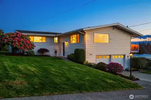 814 Dayton St, Edmonds, WA 98020 - Photo 1