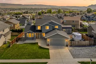 1631 Fuller St, Wenatchee, WA 98801 - Photo 1