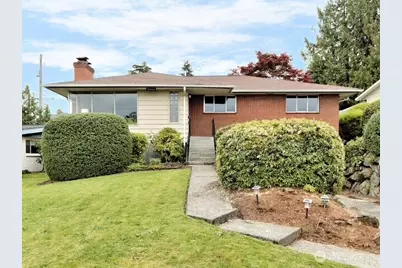 7051 S Lakeridge Drive, Seattle, WA 98178 - Photo 1