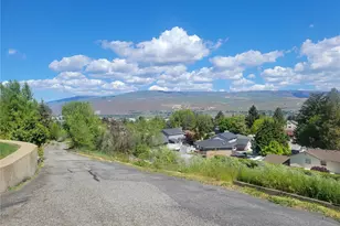 1823 N Rd, Wenatchee, WA 98801 - Photo 1