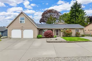 23105 20th Ave S, Des Moines, WA 98198 - Photo 1