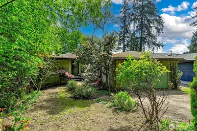 7070 94th Avenue SE, Mercer Island, WA 98040 - Photo 1