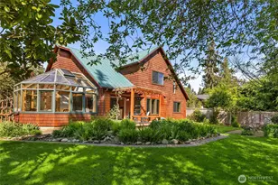 932 NW Nakata Ave, Bainbridge Island, WA 98110 - Photo 1