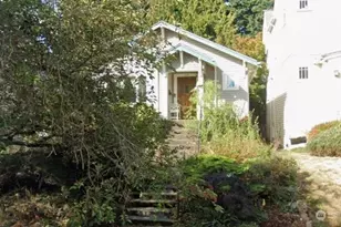 8055 Corliss Ave N, Seattle, WA 98103 - Photo 1