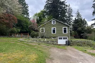2100 Phinney Bay Dr, Bremerton, WA 98312 - Photo 1
