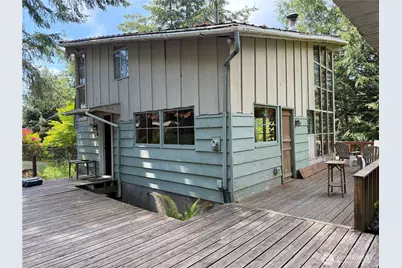 1114 E Madrona Boulevard NW, Lakebay, WA 98349 - Photo 1