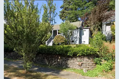 6053 6th Avenue NE, Seattle, WA 98115 - Photo 1