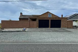 177 Keystone Ave, Coupeville, WA 98239 - Photo 1