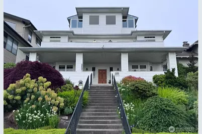2207 Grand Avenue #b, Everett, WA 98201 - Photo 1
