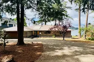 3557 Pleasant Beach Dr NE, Bainbridge Island, WA 98110 - Photo 1