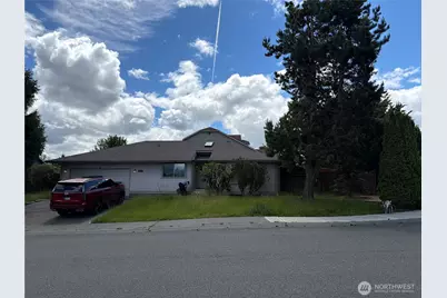 1817 SW 325th Place, Federal Way, WA 98023 - Photo 1