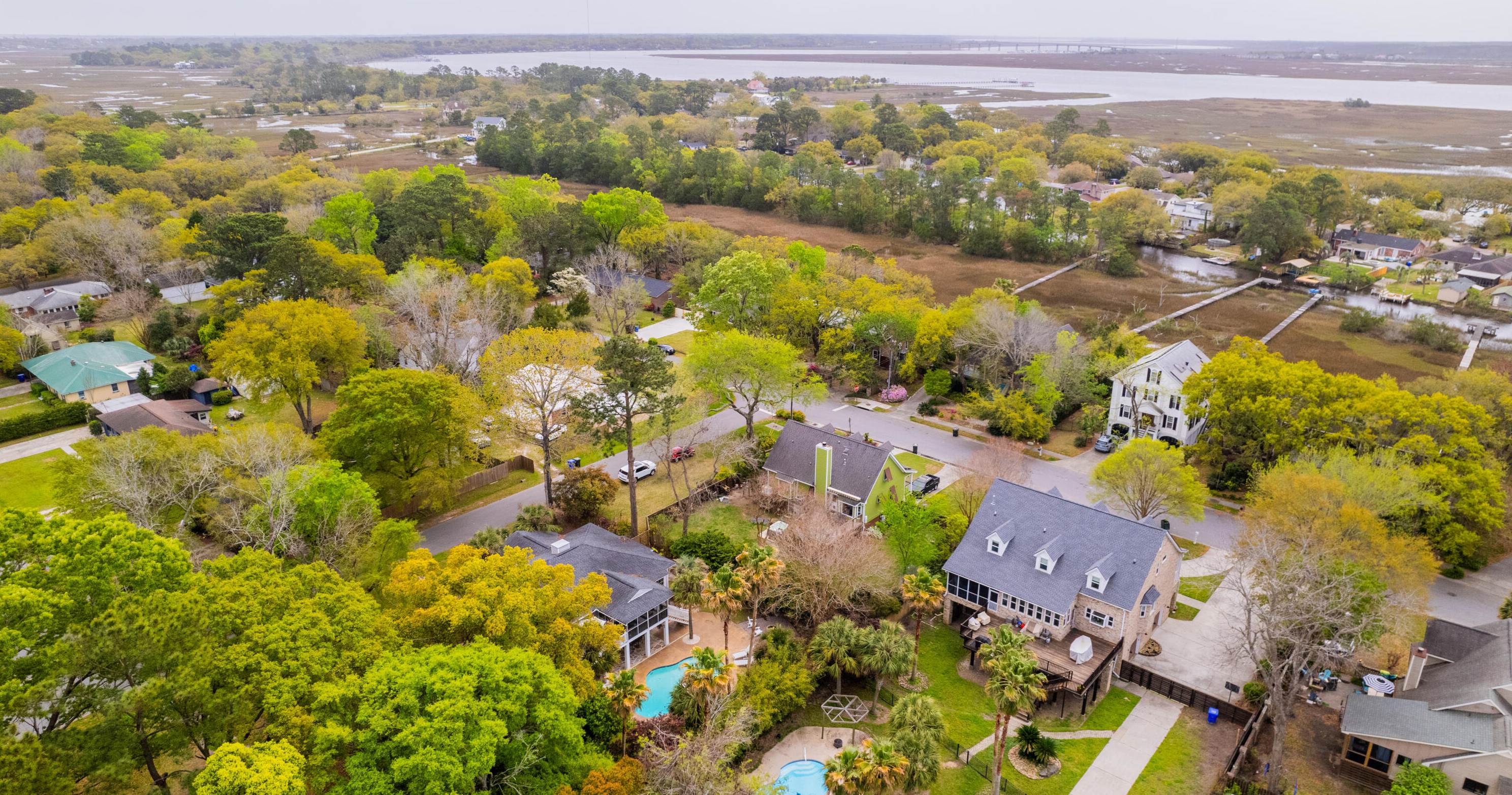 221 Mill Creek Dr, Charleston SC  29407 exterior