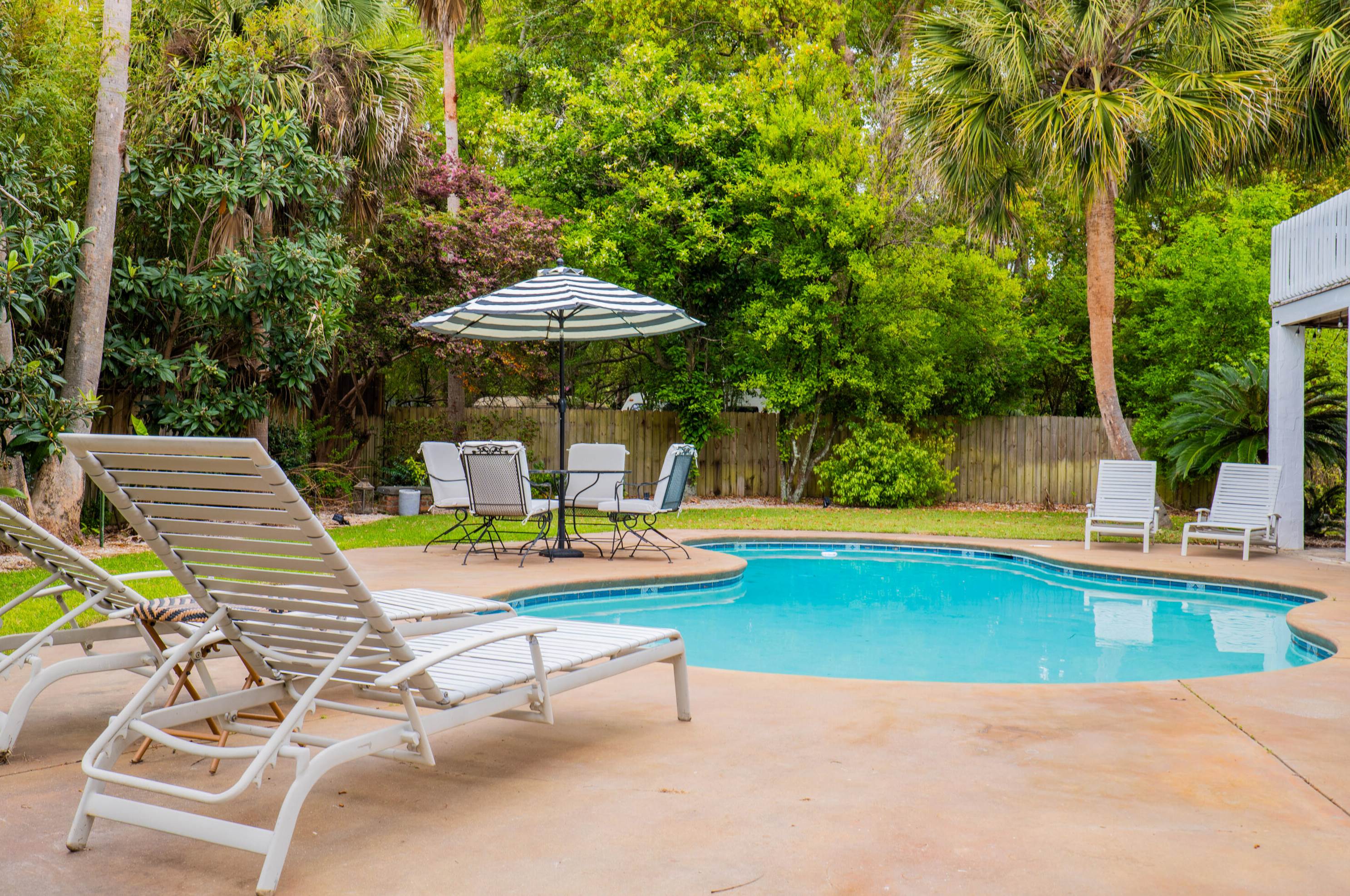 221 Mill Creek Dr, Charleston SC  29407 exterior