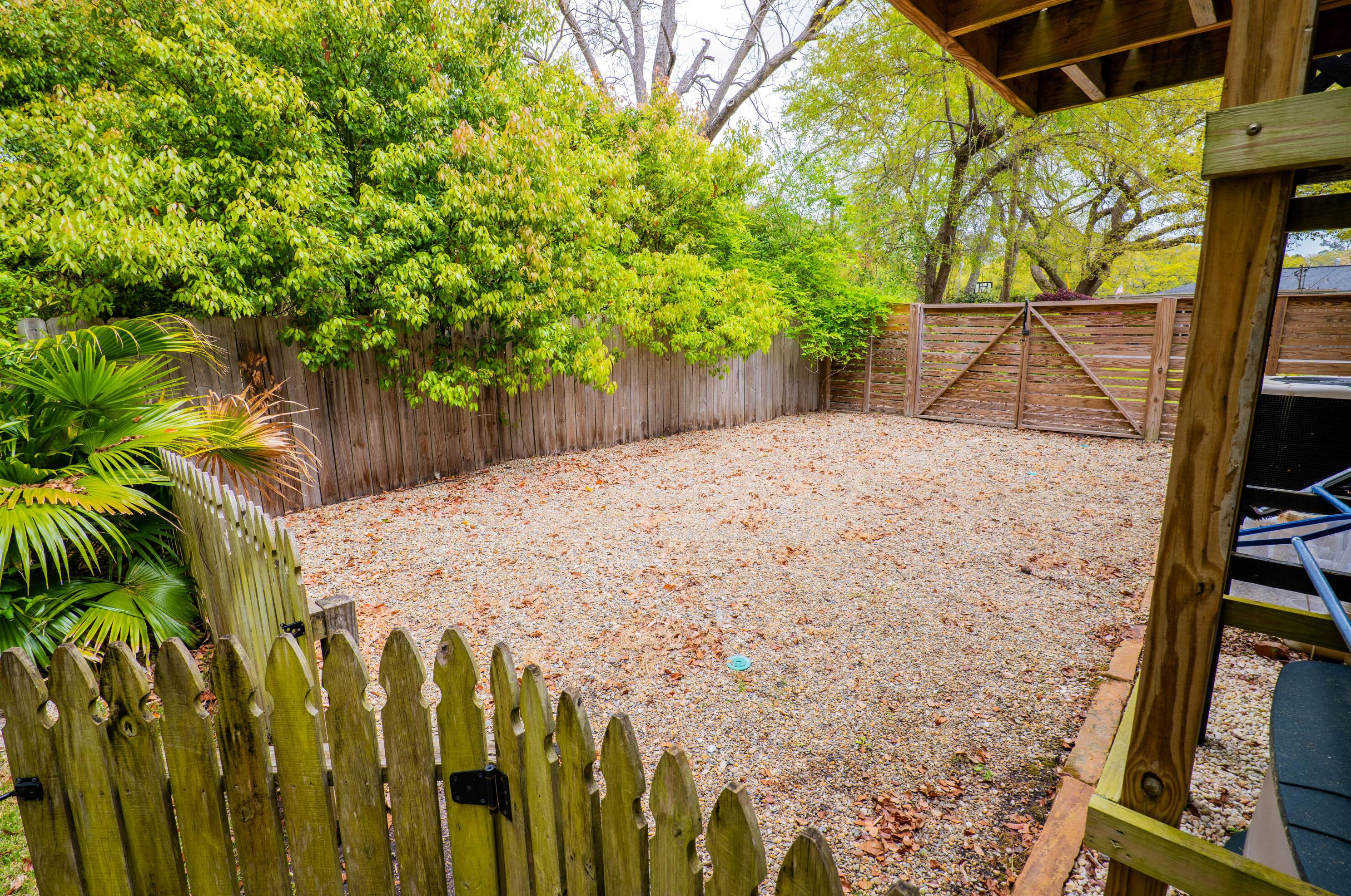 221 Mill Creek Dr, Charleston SC  29407 exterior