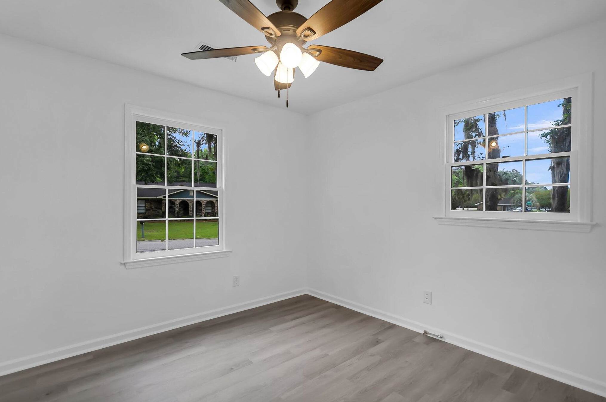 4317 Cheviot Dr, Charleston SC  29418-5204 exterior