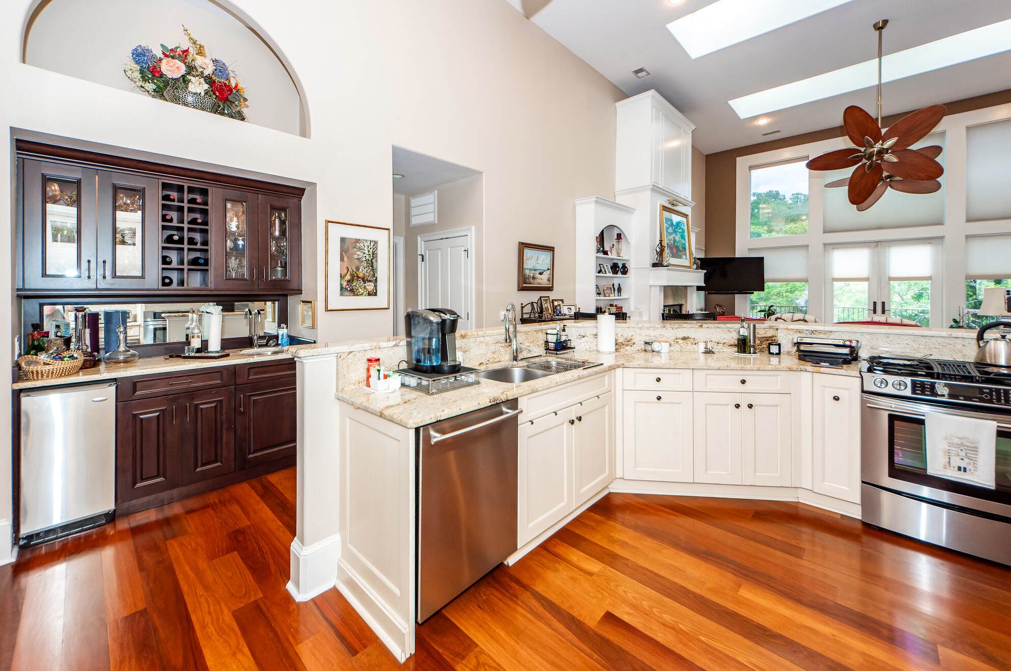 2128 Rookery Ln, Charleston SC 29414-5355 exterior