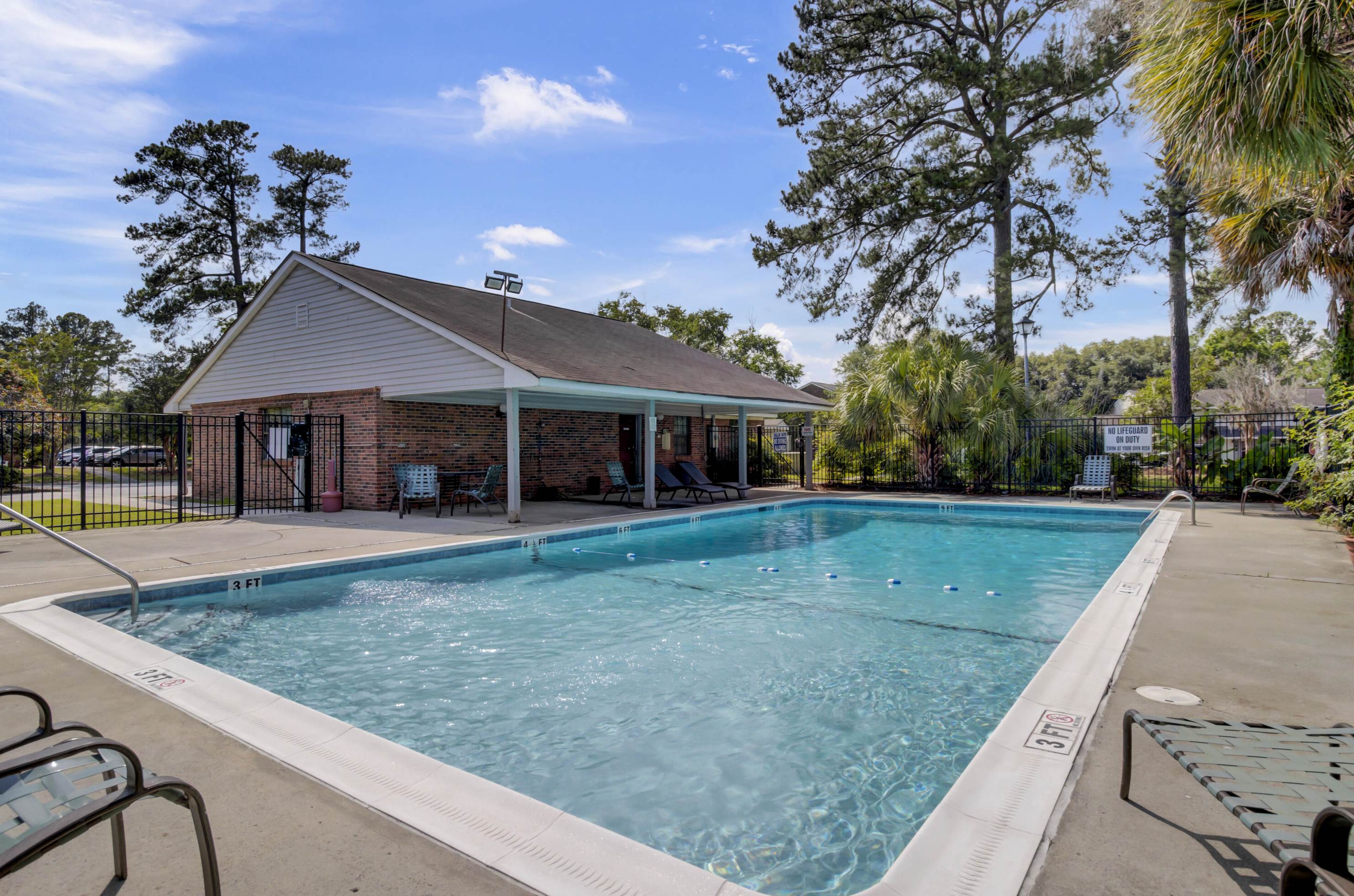 2362 Parsonage Rd, Charleston SC  29414-6310 exterior