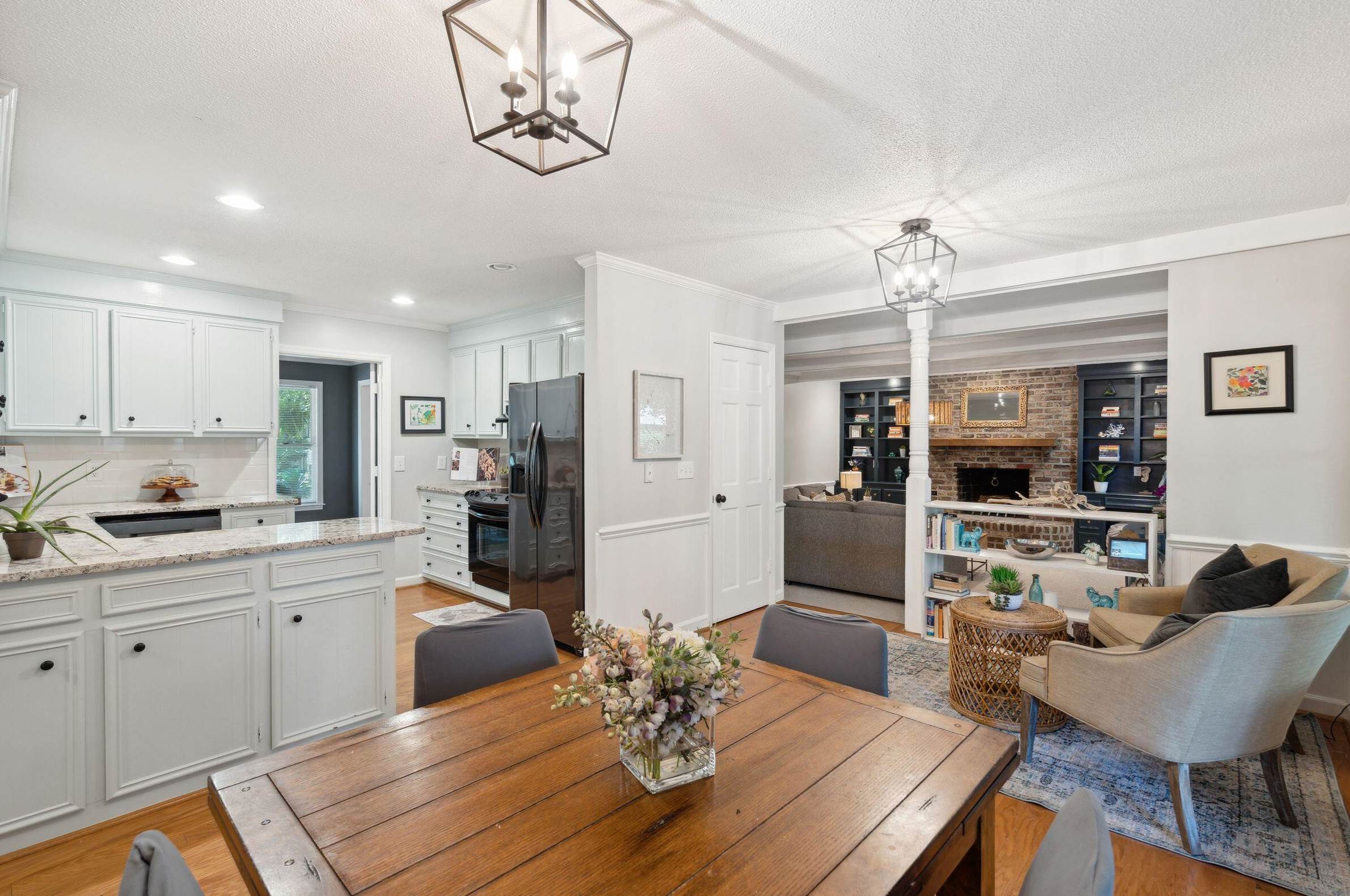 16 Arabian Dr, Charleston SC  29407-9678 exterior