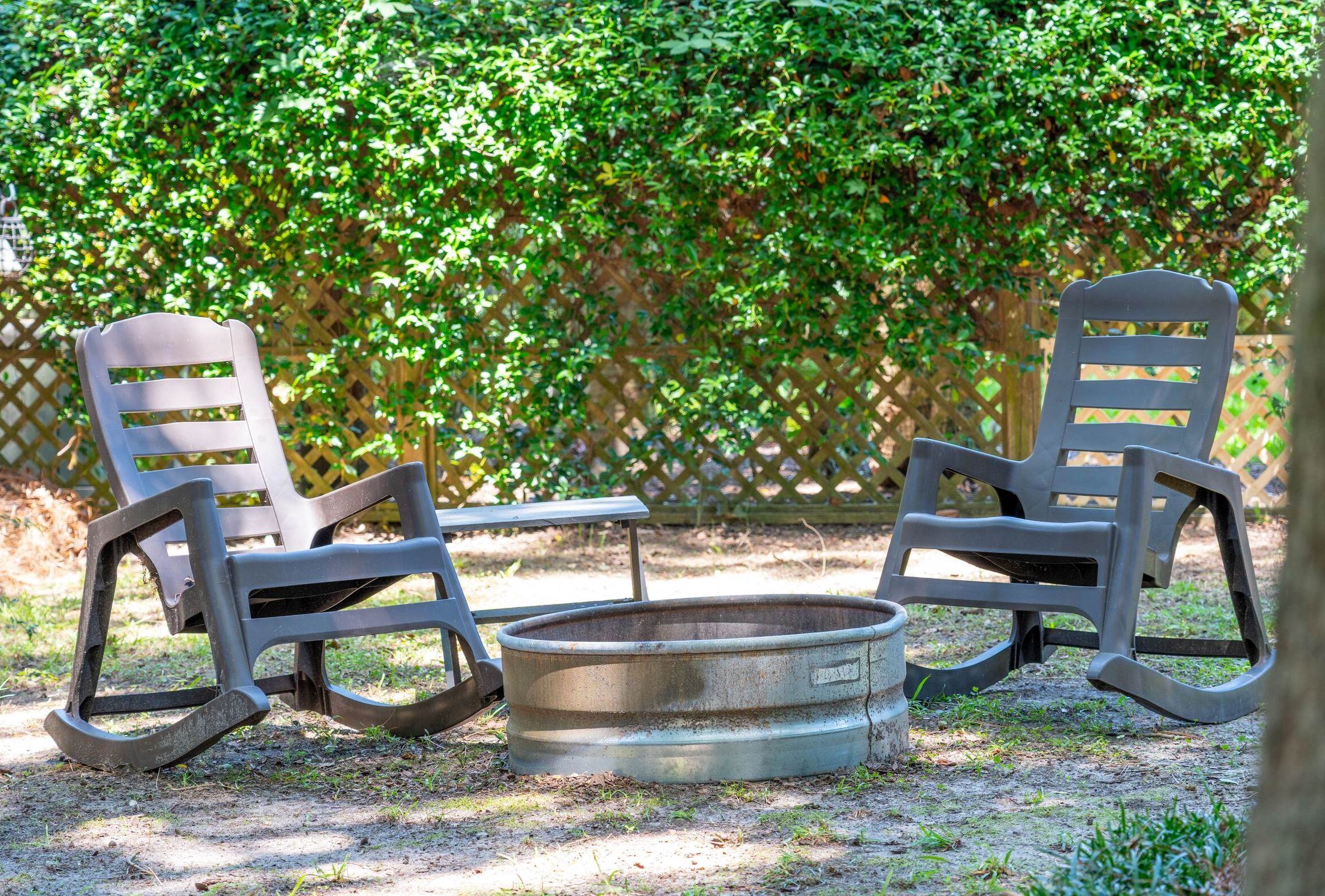 16 Arabian Dr, Charleston SC  29407-9678 exterior