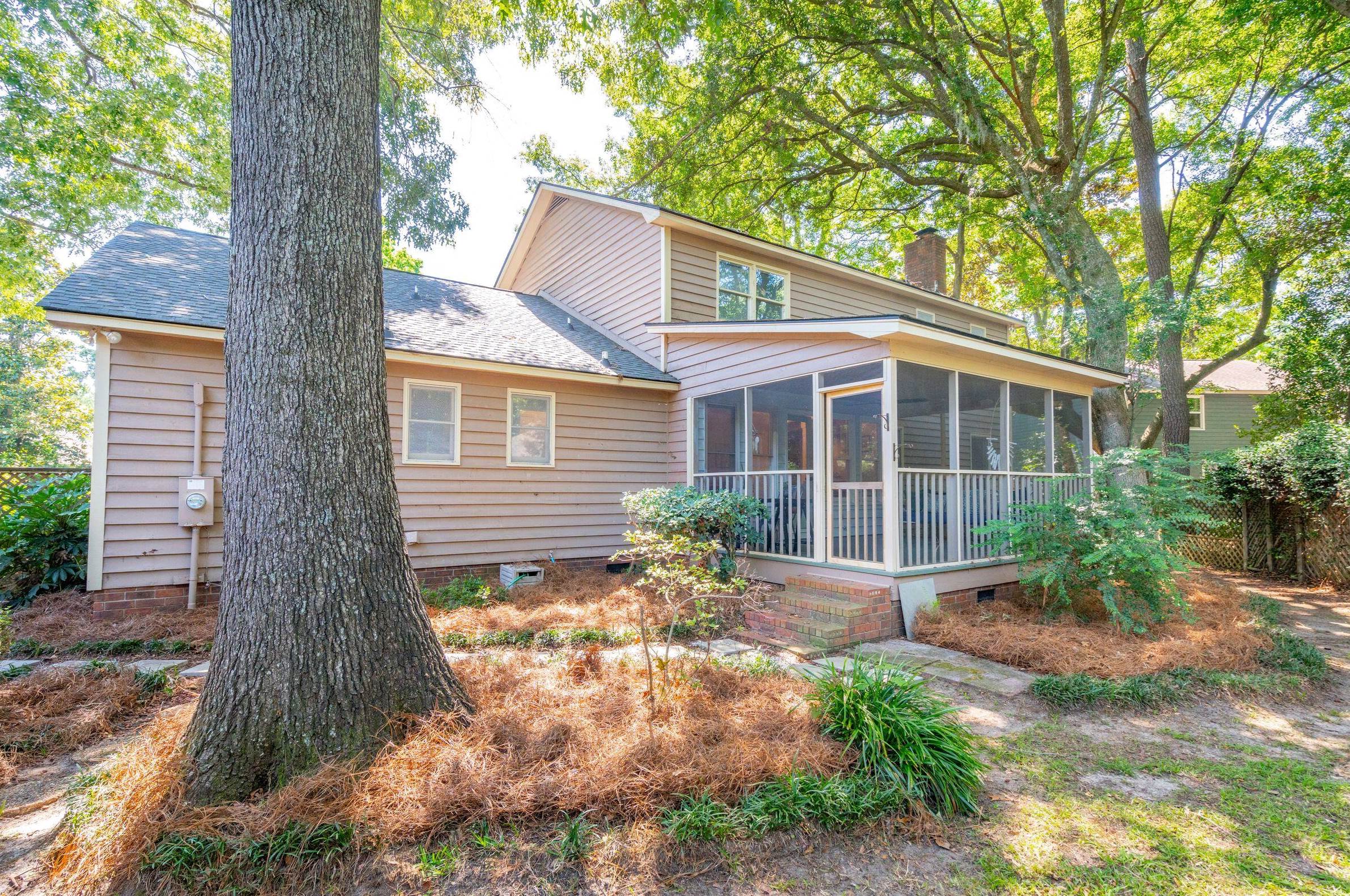 16 Arabian Dr, Charleston SC  29407-9678 exterior